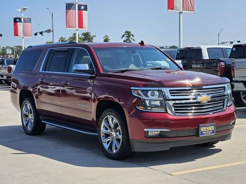 Used 2020 Chevrolet Suburban Premier RWD image 3