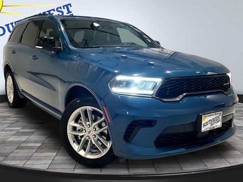 Used 2025 Dodge Durango GT AWD/4WD image 3
