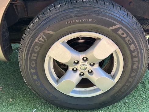 Used 2005 Nissan Frontier LE w/ (J01) Sunroof Pkg RWD image 40