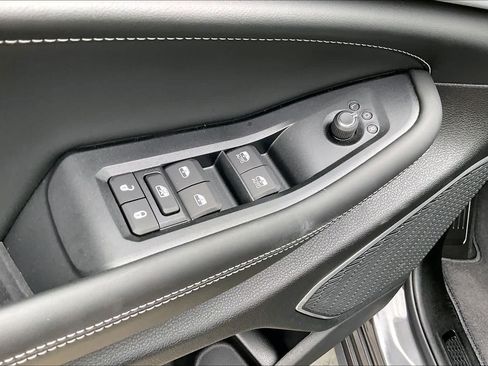 New 2026 Jeep Grand Cherokee L Limited AWD/4WD image 17