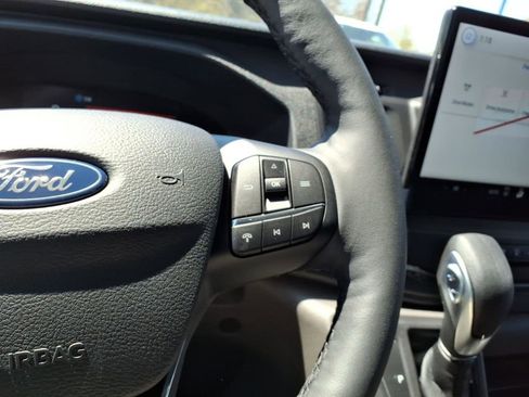 New 2026 Ford Transit 250 148 Medium Roof RWD image 17