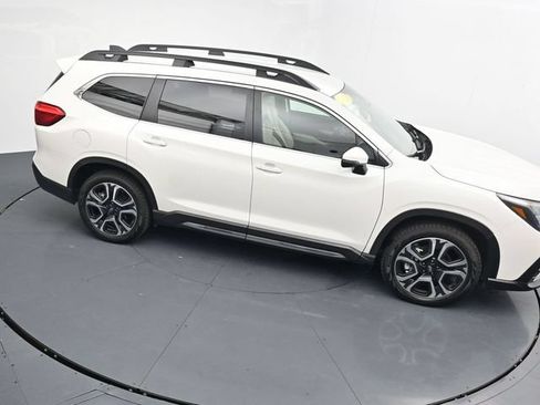 Used 2023 Subaru Ascent Limited AWD/4WD image 32