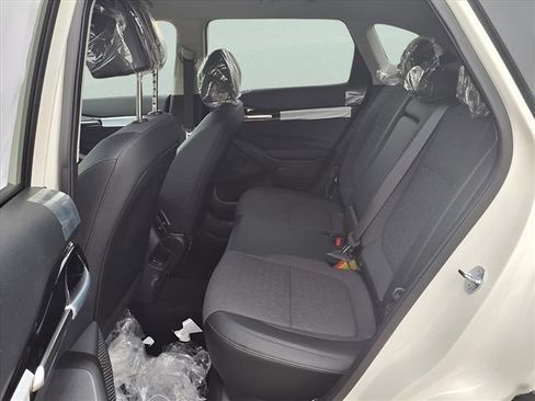 New 2026 Kia Seltos S image 17