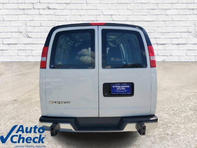 Used 2025 Chevrolet Express 2500 w/ Driver Convenience Package RWD image 3
