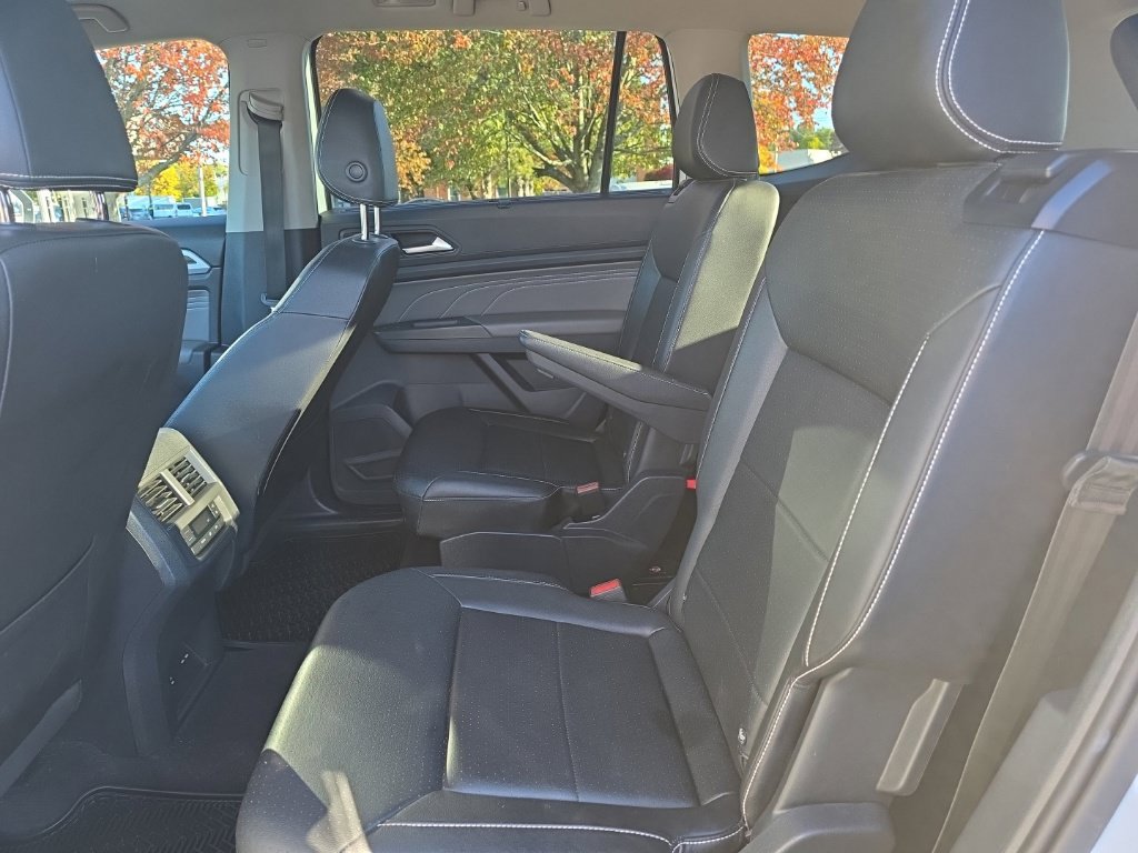 Used 2023 Volkswagen Atlas SEL AWD/4WD image 29