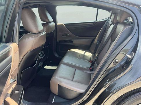 Used 2024 Lexus ES 350 w/ Premium Package FWD image 36