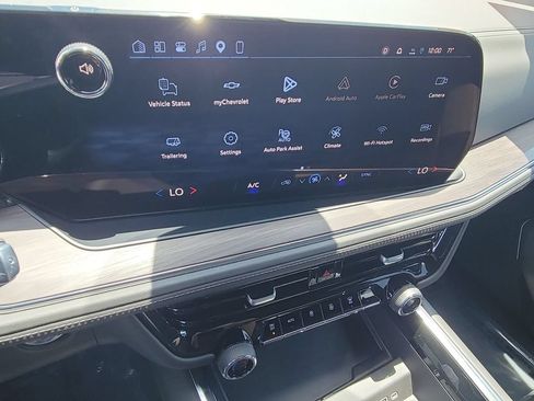 Used 2026 Chevrolet Tahoe LS RWD image 13