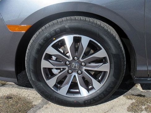 Used 2023 Honda Odyssey EX-L image 12