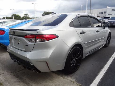 Used 2021 Toyota Corolla SE w/ Carpet Mat Package (TMS) FWD image 5