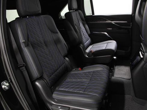 New 2025 Cadillac Escalade IQ Luxury 1 image 23