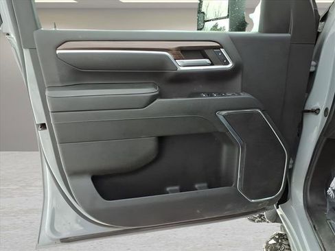 Used 2024 Chevrolet Silverado 2500 LT image 18