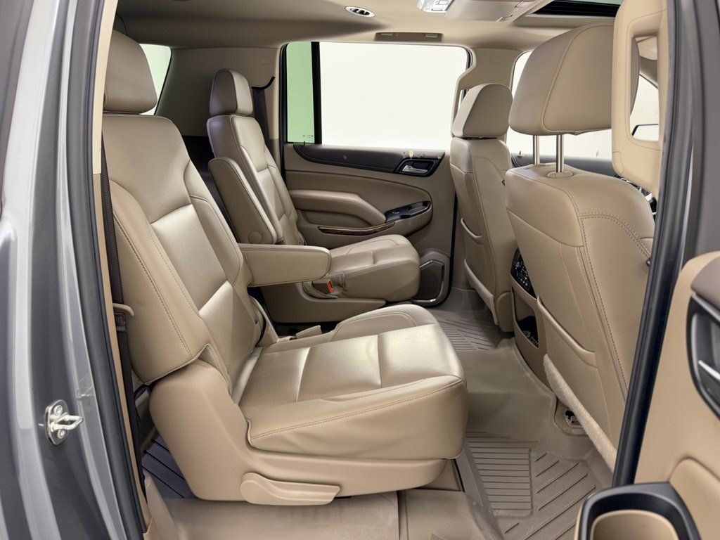 Used 2020 GMC Yukon XL SLT w/ Premium Edition RWD image 28