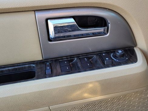 Used 2016 Ford Expedition Limited w/ Equipment Group 301A image 28