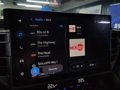 Used 2023 Toyota Tundra Platinum image 32