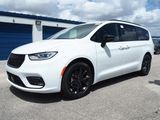 New 2024 Chrysler Pacifica Limited w/ Uconnect Theater Family Group image 2