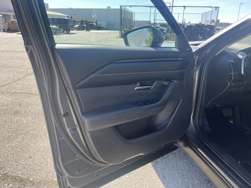 Used 2023 MAZDA CX-50 AWD 2.5 S w/ Premium Plus Pkg image 10