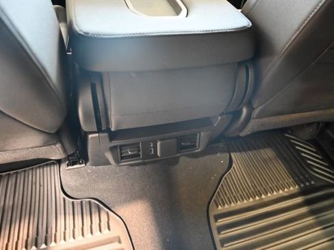 New 2026 GMC Sierra 1500 Elevation image 25