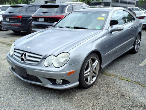 Used 2009 Mercedes-Benz CLK 350 Coupe image 1