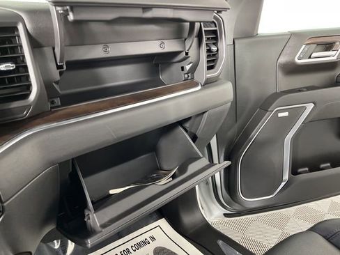 Used 2023 GMC Sierra 1500 SLT w/ SLT Convenience Package image 33