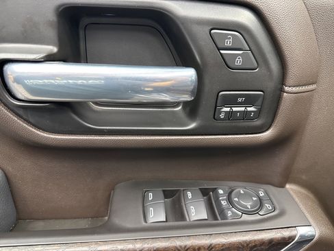 Used 2021 GMC Sierra 2500 Denali image 8