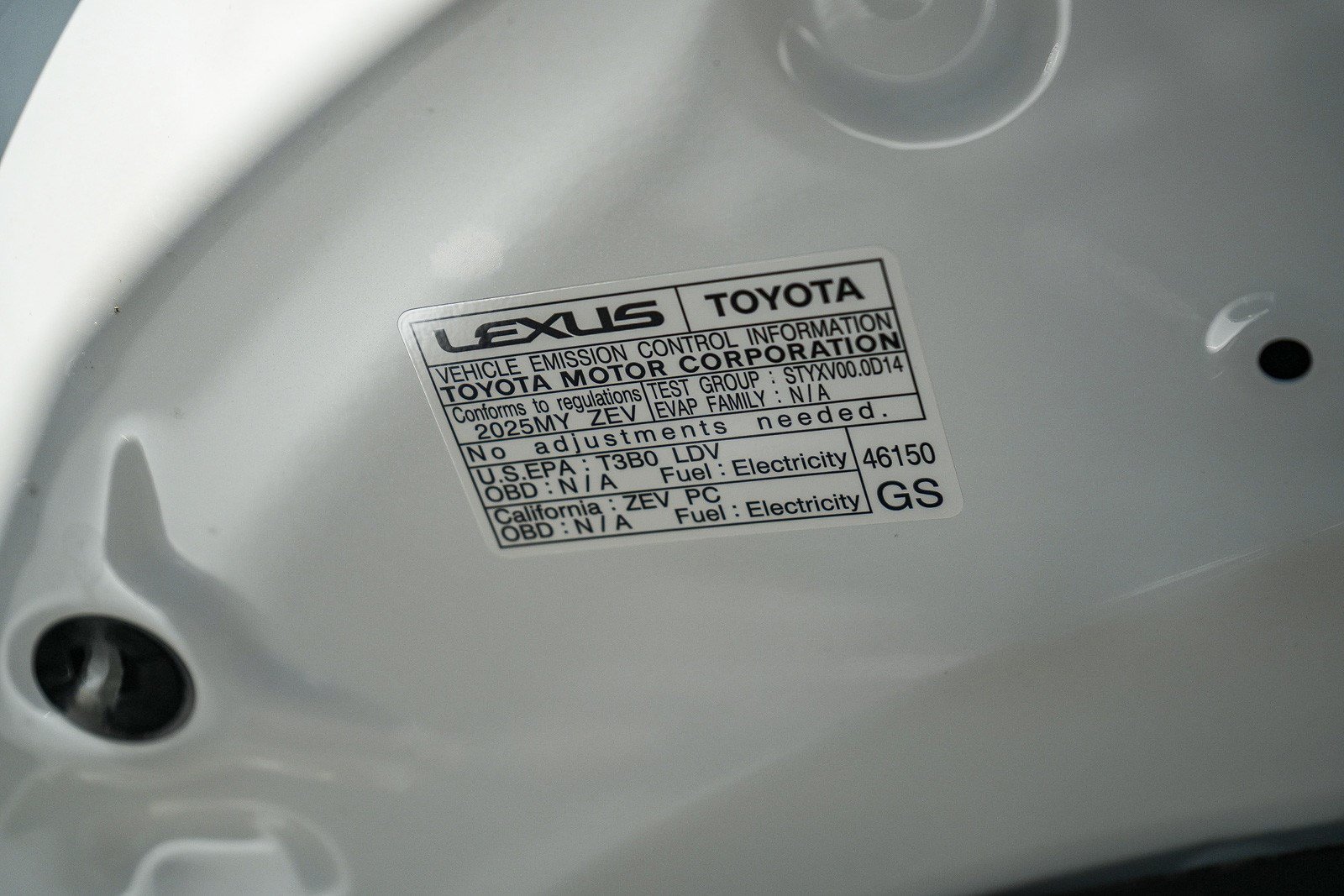 Certified 2025 Lexus RZ 450e AWD/4WD image 26