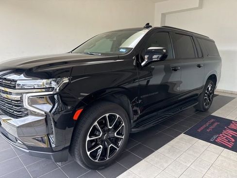 Used 2021 Chevrolet Suburban RST w/ Rear Media and Nav Package AWD/4WD image 1