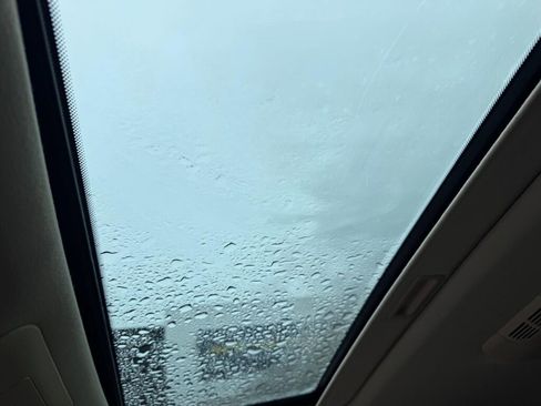 Used 2004 Land Rover Range Rover HSE image 19