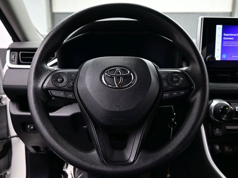 Used 2024 Toyota RAV4 LE AWD/4WD image 21