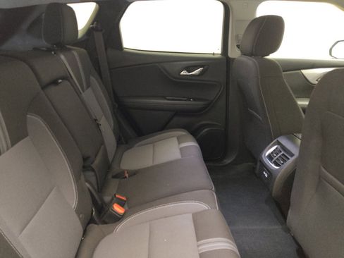 Used 2024 Chevrolet Blazer LT w/ Convenience Package FWD image 19
