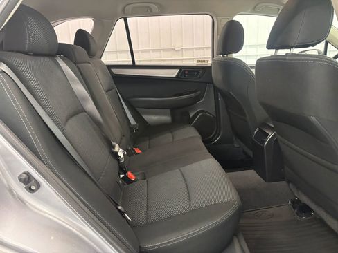 Used 2017 Subaru Outback 2.5i AWD/4WD image 30