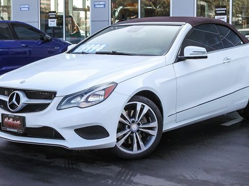 Used 2017 Mercedes-Benz E 400 Cabriolet image 2