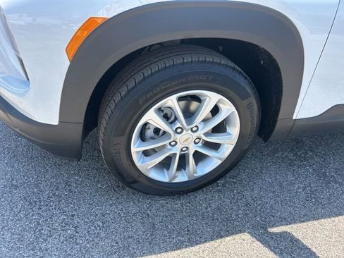 New 2026 Chevrolet TrailBlazer LS FWD image 9