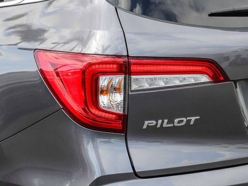 Used 2022 Honda Pilot Special Edition image 10