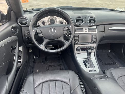 Used 2005 Mercedes-Benz CLK 55 AMG Cabriolet image 27