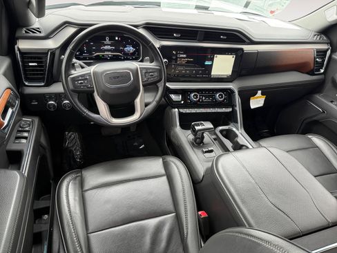 Used 2023 GMC Sierra 1500 Denali w/ Technology Package image 15