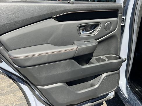 New 2025 Honda Pilot TrailSport image 21