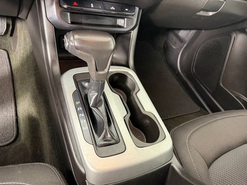 Used 2016 Chevrolet Colorado LT w/ LT Convenience Package image 15