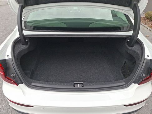 Used 2020 Volvo S60 T6 Momentum image 27