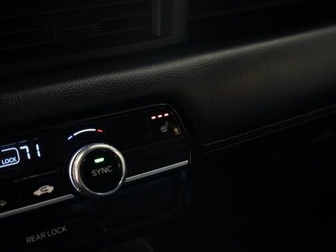 Used 2025 Honda Pilot EX-L image 34