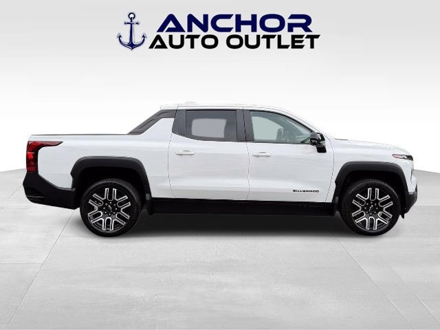 Used 2026 Chevrolet Silverado EV W/T w/ LPO, Custom Package AWD/4WD image 9
