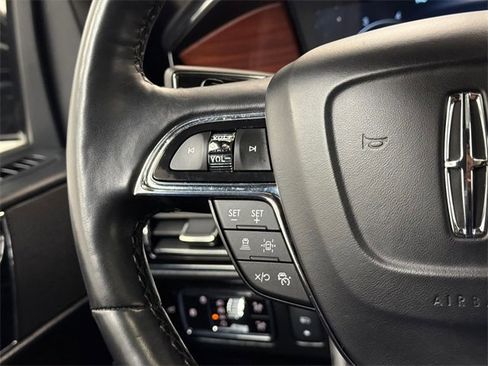 Used 2024 Lincoln Navigator Reserve w/ Monochromatic Package image 27