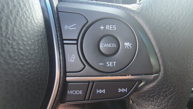 Used 2021 Toyota Avalon XLE FWD image 31