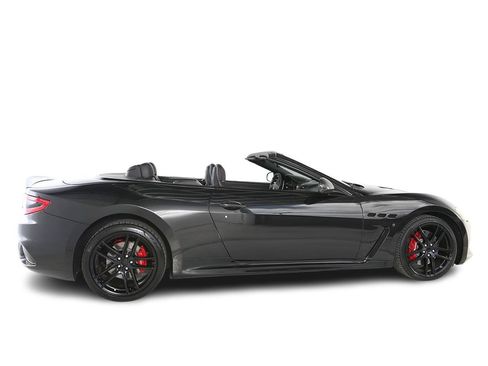 Used 2018 Maserati GranTurismo MC RWD image 5
