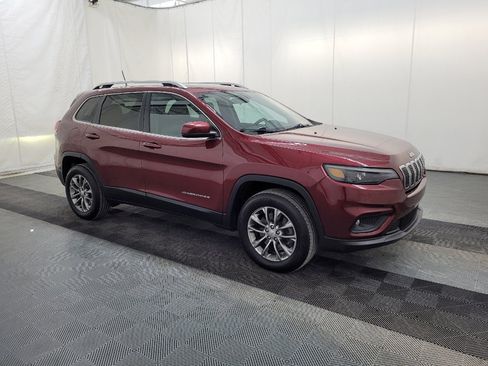 Used 2020 Jeep Cherokee Latitude Plus image 11