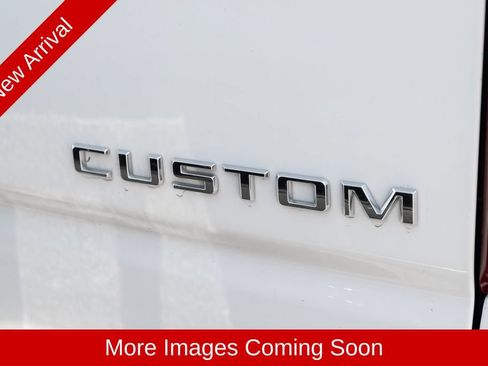 Used 2022 Chevrolet Silverado 1500 Custom w/ Safety Confidence Package RWD image 10