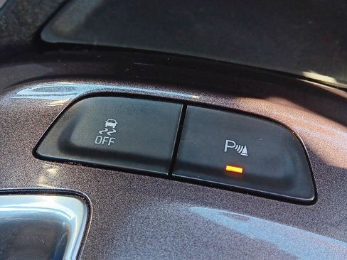 Used 2020 Chevrolet Malibu LT image 20