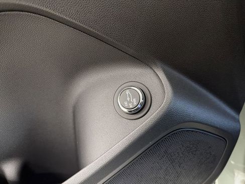 New 2026 Chevrolet TrailBlazer LT w/ Convenience Package image 27