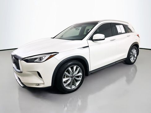 Used 2021 INFINITI QX50 Luxe image 3