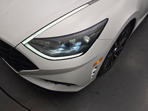 Used 2021 Hyundai Sonata Limited FWD image 15