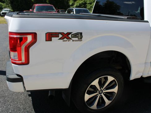 Used 2017 Ford F150 XL w/ Equipment Group 101A Mid AWD/4WD image 10